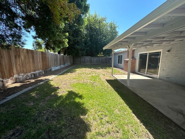 3330 Bridal Veil Ct in Merced, CA - Building Photo - Building Photo