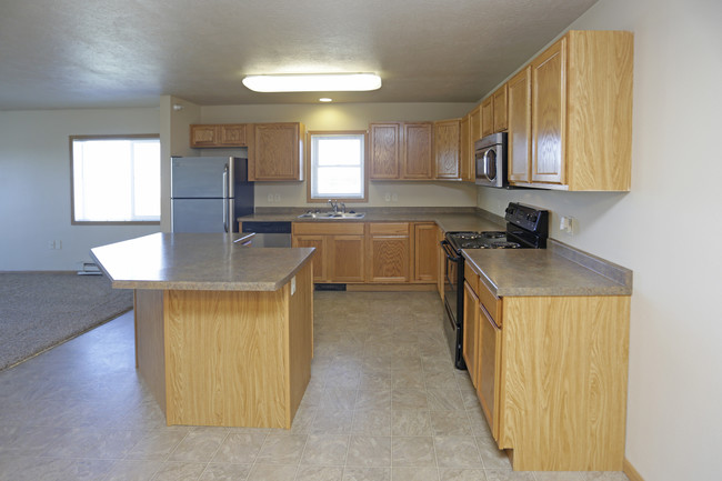 Meadow Ridge Apartments in Minot, ND - Building Photo - Interior Photo