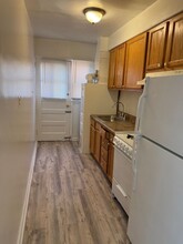 429 Burbank St SE-Unit -2 in Washington, DC - Building Photo - Building Photo