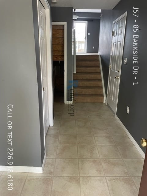 85-J85 Bankside Dr in Kitchener, ON - Building Photo - Building Photo