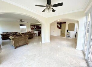 11350 NW 82nd Terrace in Doral, FL - Building Photo - Building Photo