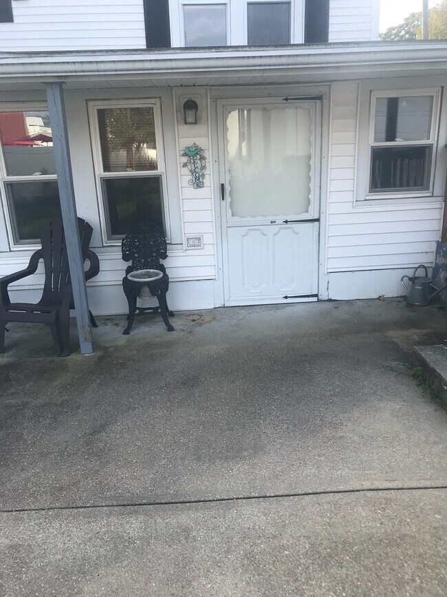 5 Geb St Apartments and Nearby Franklin Apartments For Rent Franklin, MA