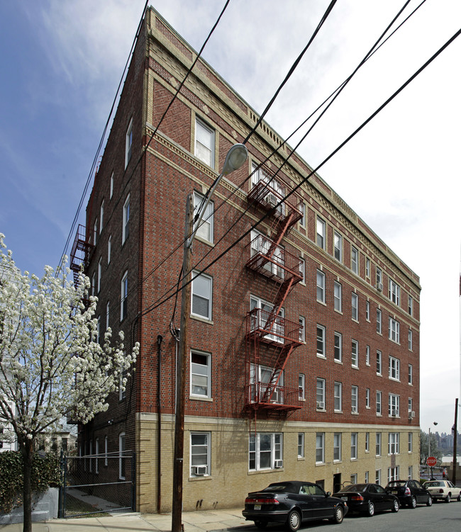 Halifax Hall in West New York, NJ - Building Photo - Building Photo