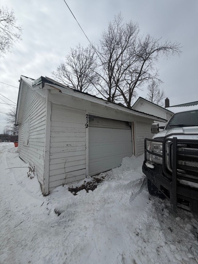 219 Randall St in Eau Claire, WI - Building Photo - Building Photo