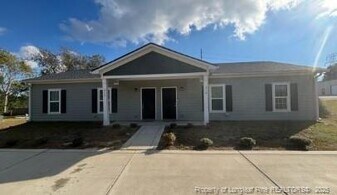 312 E Jenkins St in Fayetteville, NC - Building Photo