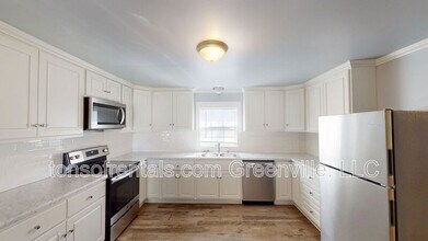 111 Collins Ave in Spartanburg, SC - Building Photo - Building Photo