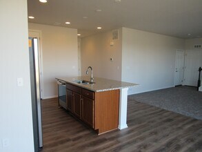 9995 Uravan St in Commerce City, CO - Building Photo - Building Photo