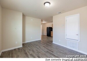 8111 Landing in San Antonio, TX - Foto de edificio - Building Photo