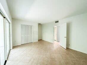 4501 S Ocean Blvd in South Palm Beach, FL - Building Photo - Building Photo