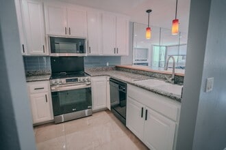 1140 E Ocean, 325 in Long Beach, CA - Building Photo - Building Photo