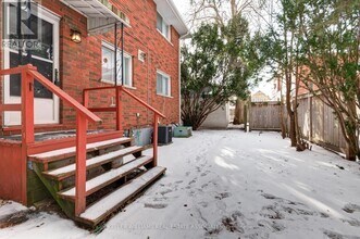 22 St James St in Brantford, ON - Building Photo - Building Photo