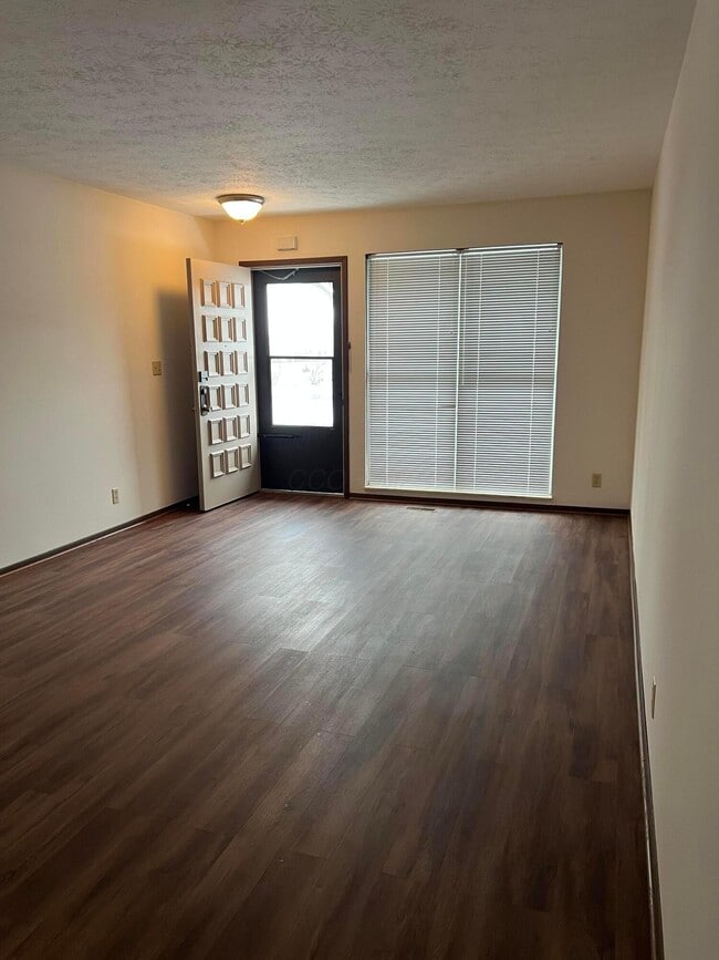 217 Lee's Pl in Marysville, OH - Building Photo - Building Photo