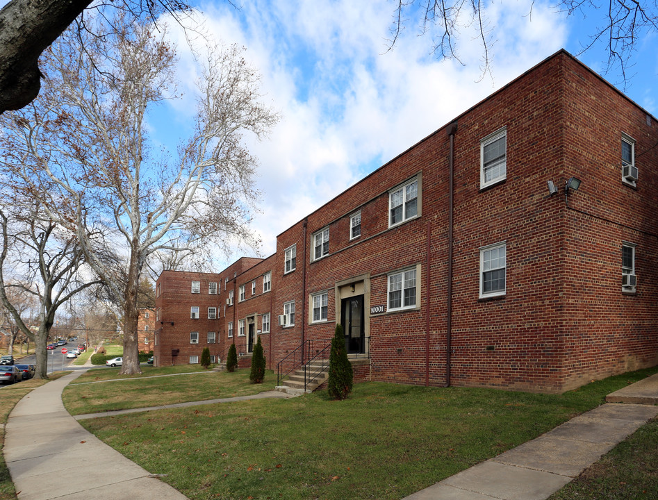 Belvedere Apartments in Silver Spring, MD - Building Photo