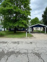 518 Eiserman Ave in Branson, MO - Building Photo