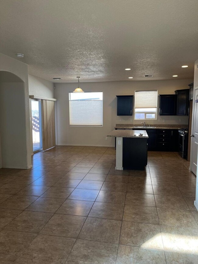 2027 Maywood Dr SE in Albuquerque, NM - Building Photo - Building Photo