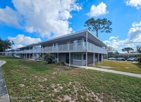 800 N Fiske Blvd in Cocoa, FL - Building Photo