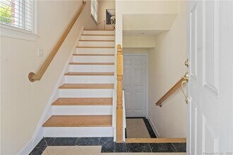 34 Windy Knolls in Greenwich, CT - Building Photo - Building Photo