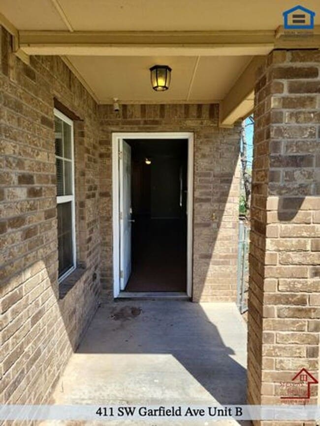 411 SW Garfield Ave, Unit 309 in Lawton, OK - Building Photo - Building Photo