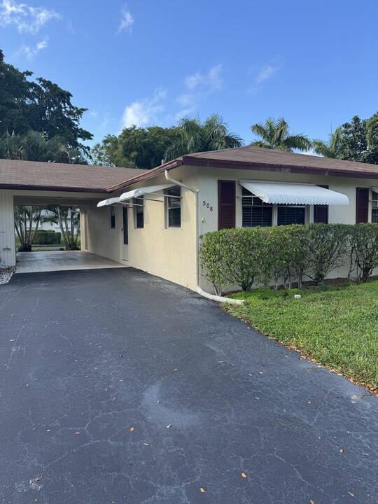 508 Sandpiper Cir Ln in Delray Beach, FL - Building Photo