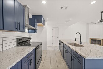 4428 Stanford Ct in Houston, TX - Building Photo - Building Photo