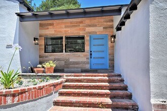 11657 Sunshine Terrace in Los Angeles, CA - Building Photo - Building Photo