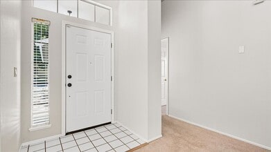 6540 Shasta Creek Way in Elk Grove, CA - Building Photo - Building Photo