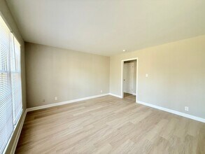 3819 Rosehaven Dr in Charlotte, NC - Building Photo - Building Photo