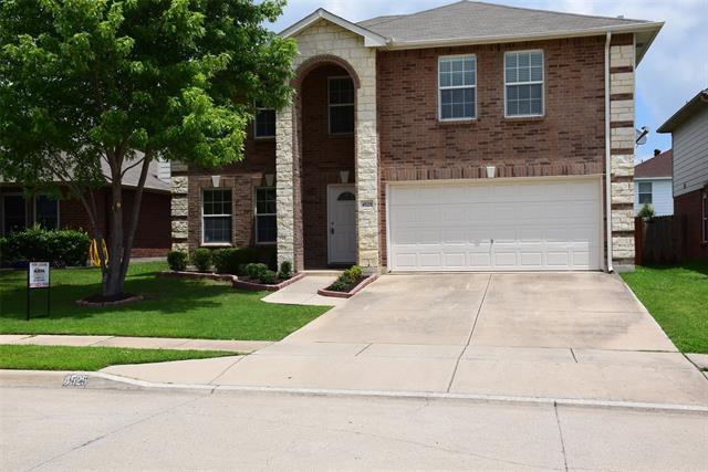 4525 Hounds Tail Ln in Fort Worth, TX - Building Photo