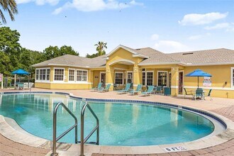 8225 Claire Ann Dr in Orlando, FL - Foto de edificio - Building Photo