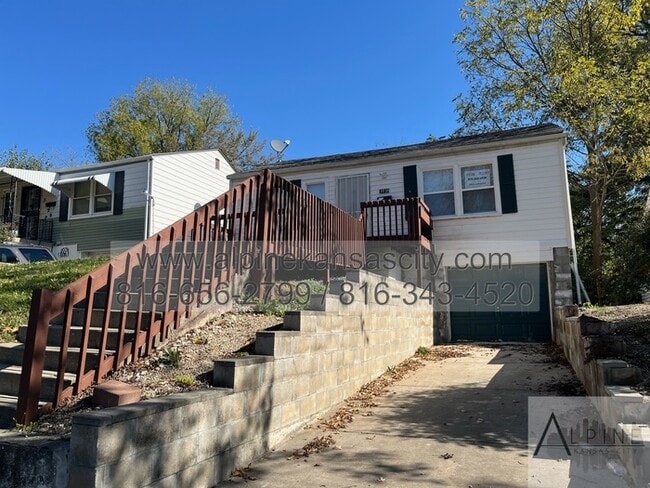 3933 Monroe Ave in Kansas City, MO - Building Photo - Building Photo