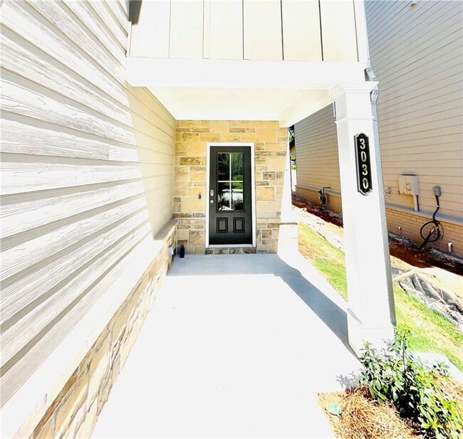 3030 Westgate Park Dr in Loganville, GA - Building Photo - Building Photo