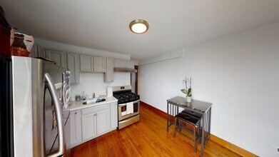 200 Harris St in Revere, MA - Building Photo - Building Photo