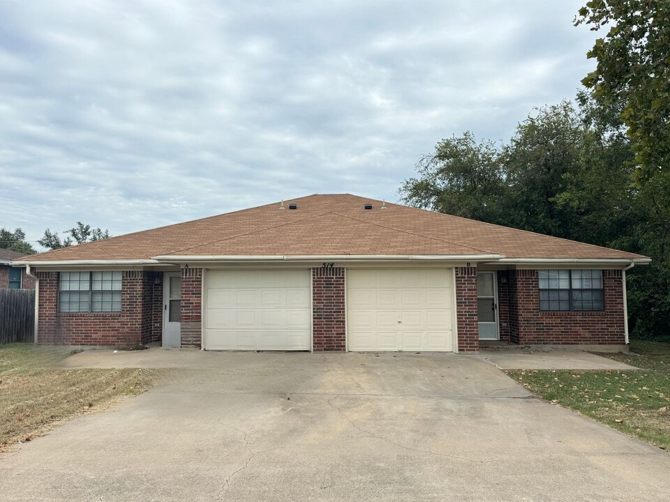 514 S 58th St in Killeen, TX - Building Photo