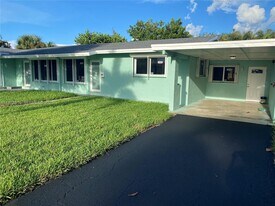 284 SE 6th Ave in Deerfield Beach, FL - Building Photo