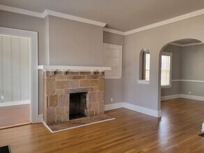 2380 Beecher Rd SW in Atlanta, GA - Building Photo - Building Photo