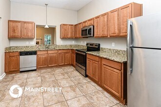 4335 Looking Glass Ln in Charlotte, NC - Building Photo - Building Photo