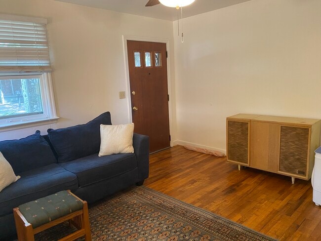 property at 1217 Jensen St