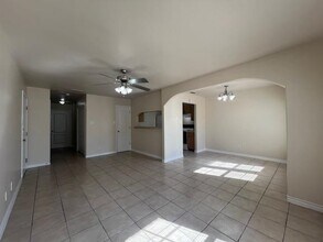 412 Shiloh Dr in Laredo, TX - Building Photo - Building Photo