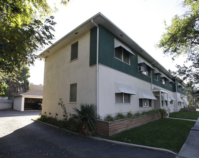 4400 Bellflower Ave in North Hollywood, CA - Building Photo - Building Photo