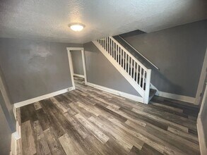 1025 Marena St in Pittsburgh, PA - Building Photo - Building Photo