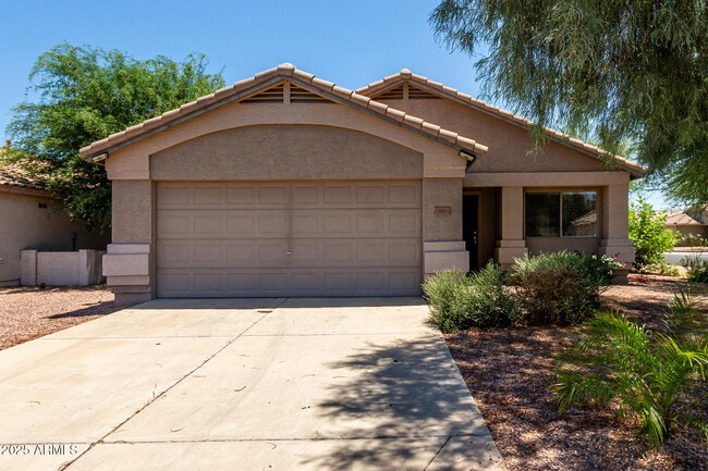 13861 W Elm St in Surprise, AZ - Building Photo - Building Photo