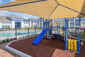 The Arbor at Wayforest in Houston, TX - Building Photo - Building Photo