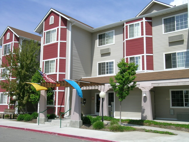 Mallard Pointe in Garden City, ID - Foto de edificio - Building Photo