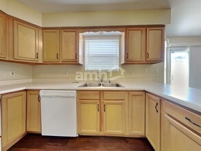 6443 Lantern Way in Burlington, KY - Building Photo - Building Photo