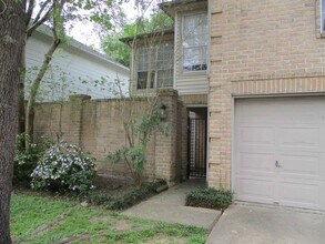 16023 Hidden Acres Dr in Houston, TX - Building Photo - Building Photo
