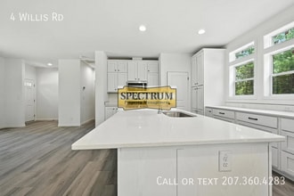 4 Willis Rd in Benton, ME - Building Photo - Building Photo