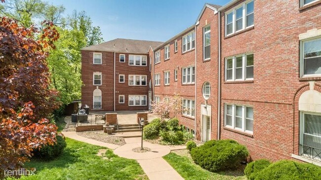 7508 Cromwell Dr in Clayton, MO - Building Photo - Building Photo