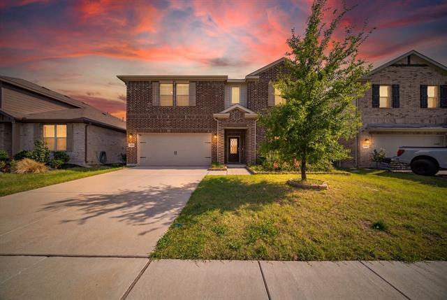 property at 2611 Fieldcrest Ln.