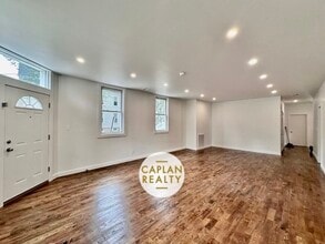 920 Elm St, Unit 1 in New Haven, CT - Foto de edificio - Building Photo