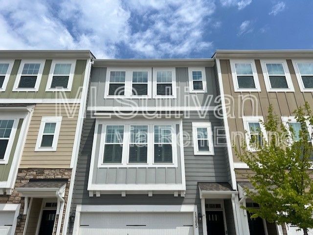 1105 Commack Dr in Durham, NC - Building Photo - Building Photo
